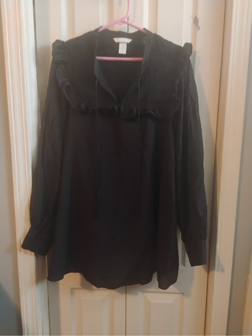 H&M Mama Maternity Black Ruffle Collar Blouse XXL